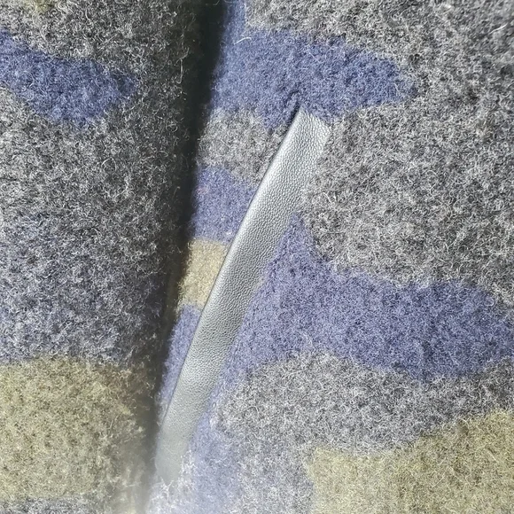 SUPERDRY Evie wool bomber. Size medium - Picture 4 of 15